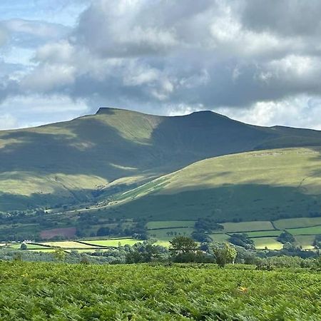Syn Y Nant Llangorse Exterior foto