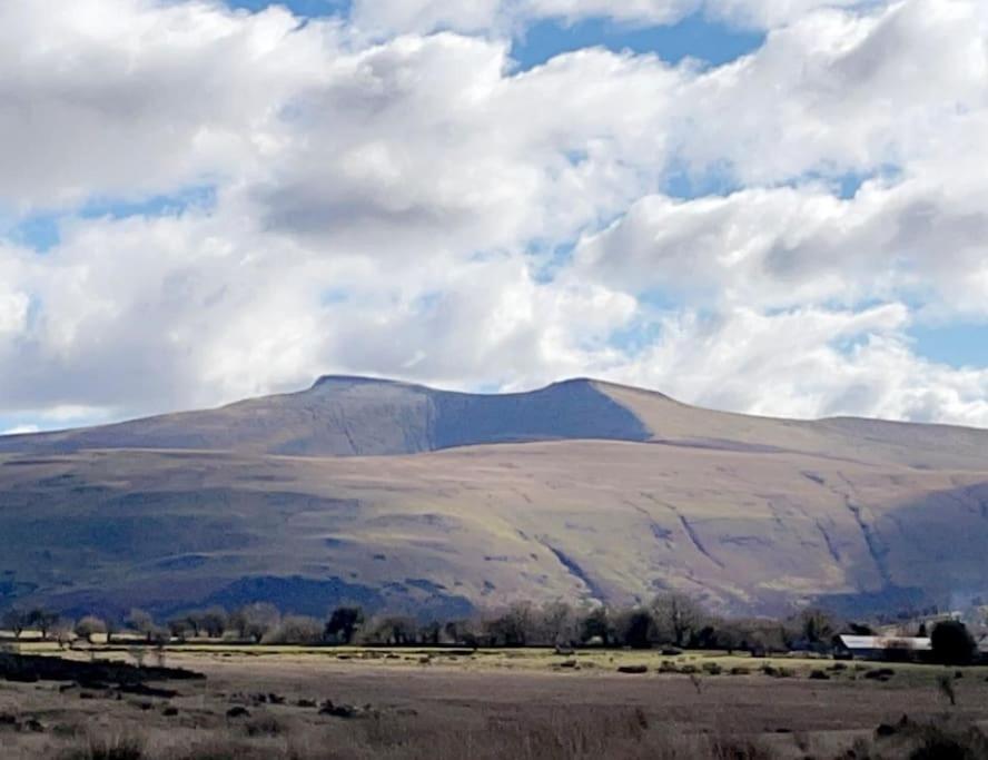 Syn Y Nant Llangorse Exterior foto