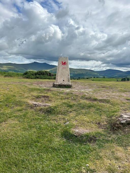 Syn Y Nant Llangorse Exterior foto